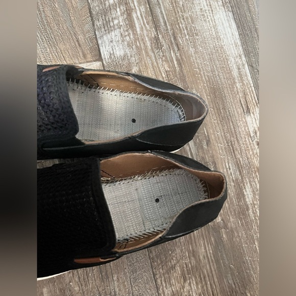 Olukai Pehuea Women's Size 8 W Gray Slip On Sneaker Shoes - Picture 2 of 6